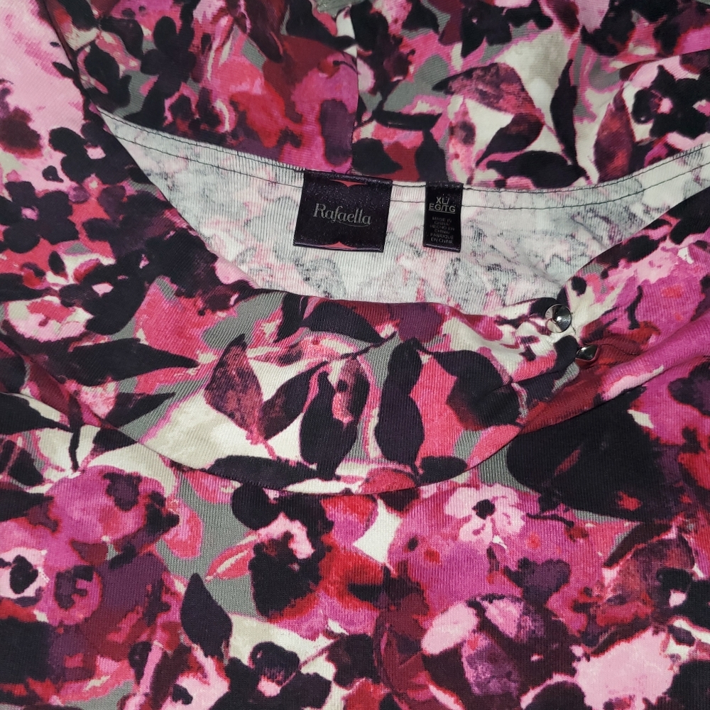 Floral semi turtle neck top - Picture 6 of 8